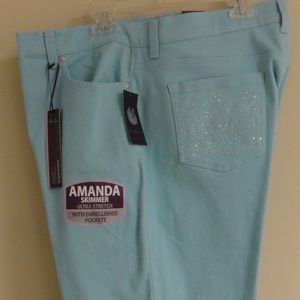 Gloria Vanderbilt  Amanda Skimmer Capri